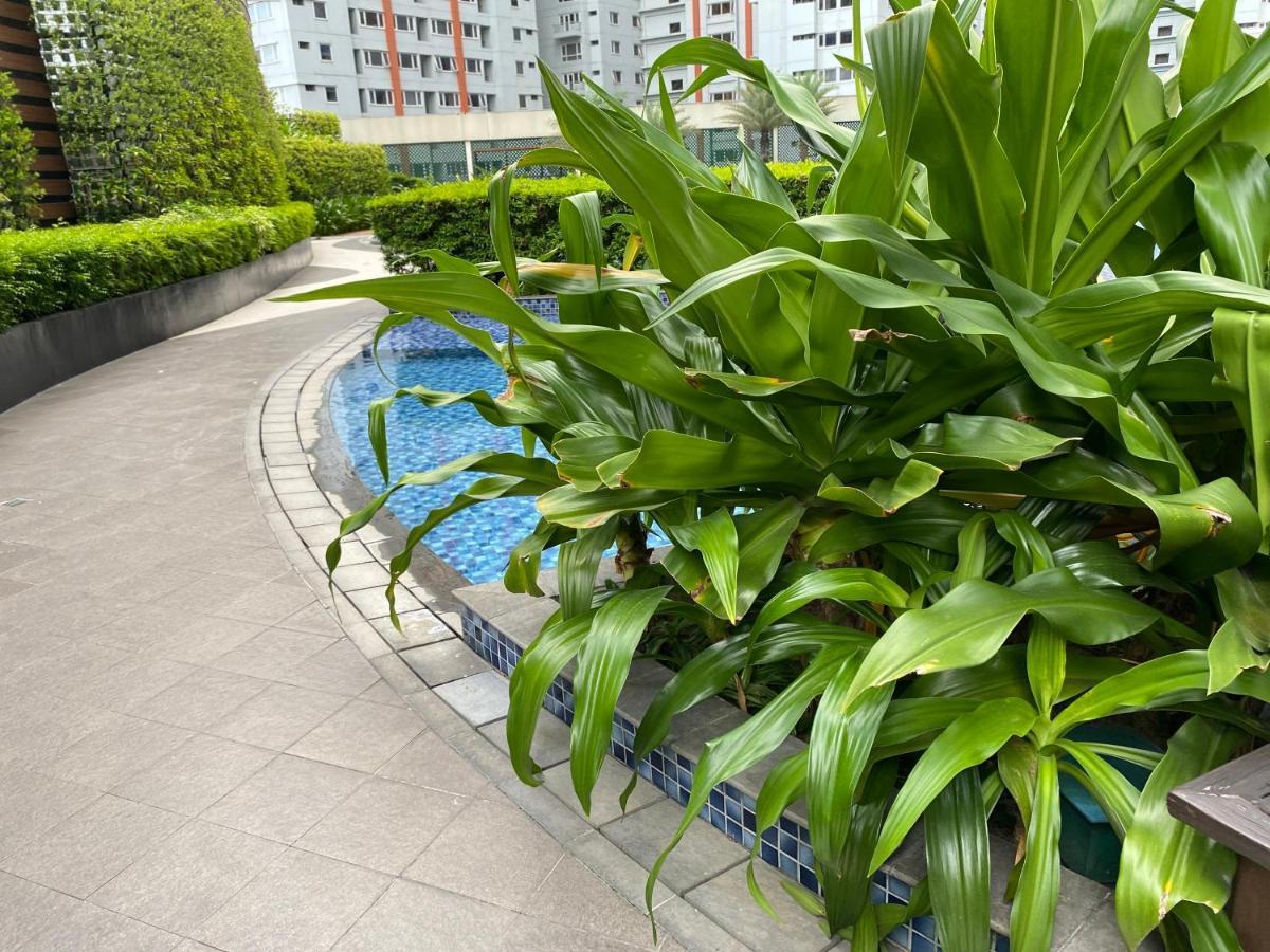 Penthouse Perfection Air Makati Manila Exterior foto