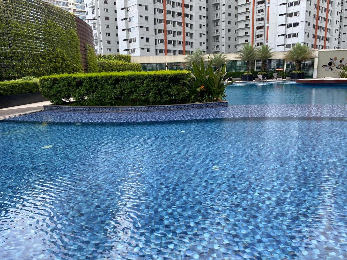 Penthouse Perfection Air Makati Manila Exterior foto